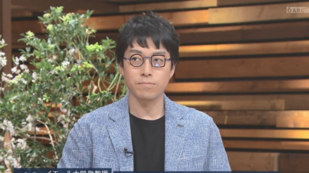 成田悠輔の丸四角メガネはどこのブランド？値段や、かけてる理由も！ | アラサーメディア